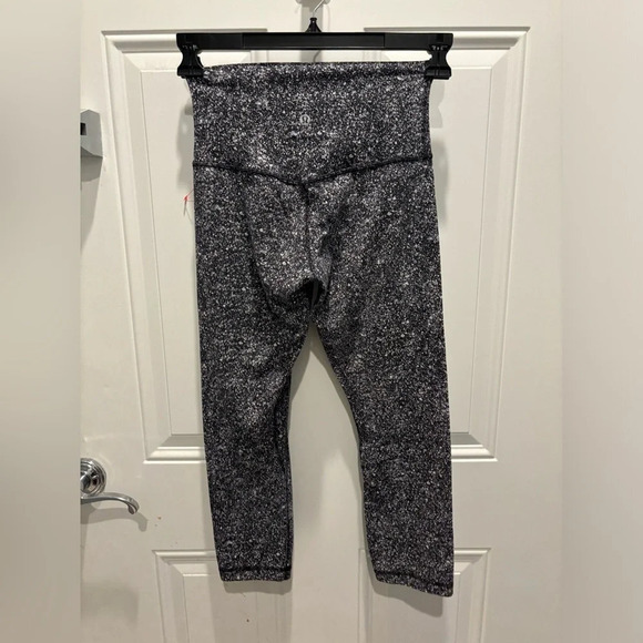 Lululemon Align Crop *21" Diffuse Starlight Black - Picture 6 of 7